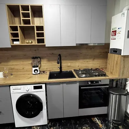 1 Curte Parcare Privata Centru Craiova