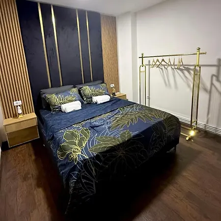 1 Curte Parcare Privata Centru * Craiova