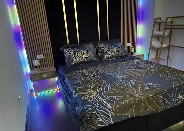 1 Curte Parcare Privata Centru Apartment Craiova